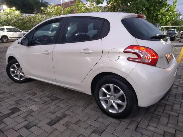 Peugeot 208 Active Pack 1.5 2014 - Couro, Multimídia, Pneus Novos - Excelente! - Foto 4