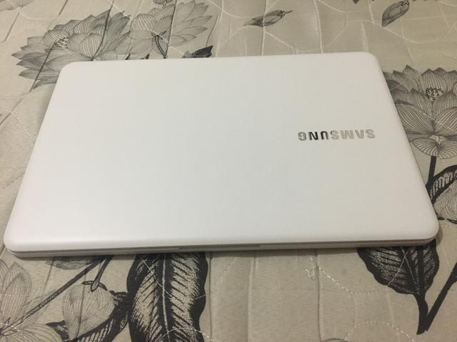 Notebook Samsung branco
