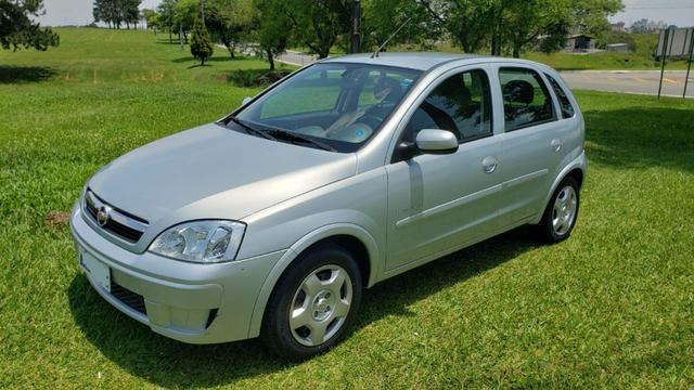Corsa Hatch Premium 2009 *Raridade para COLEÇÃO