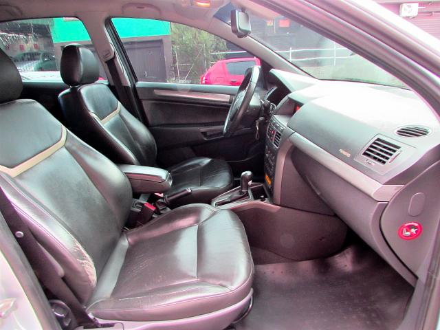 CHEVROLET VECTRA 2010/2010 2.0 MPFI ELITE 8V 140CV FLEX 4P AUTOMÁTICO - Foto 12