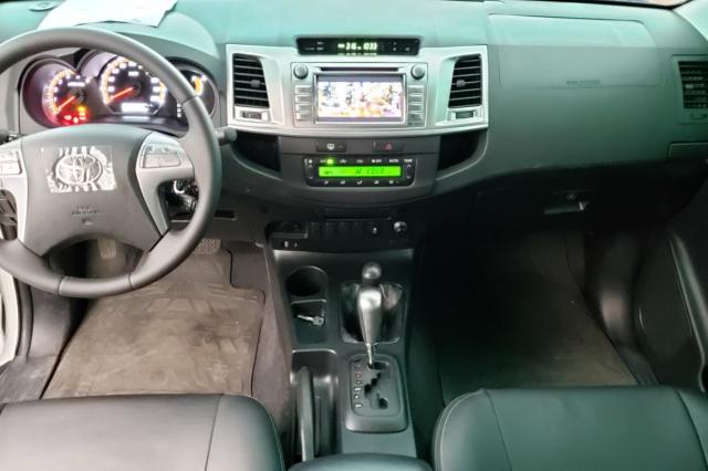 HILUX CD SRV D4-D 4X4 3.0 TDI DIESEL AUT - Foto 4