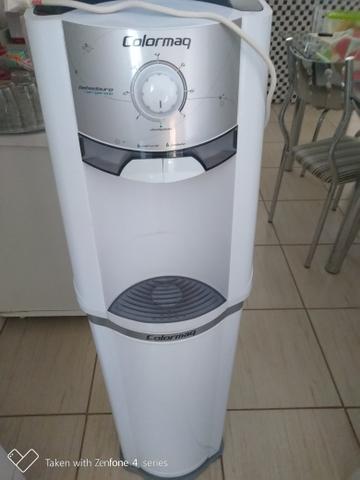 Bebedouro colomarq com 4 garrafão