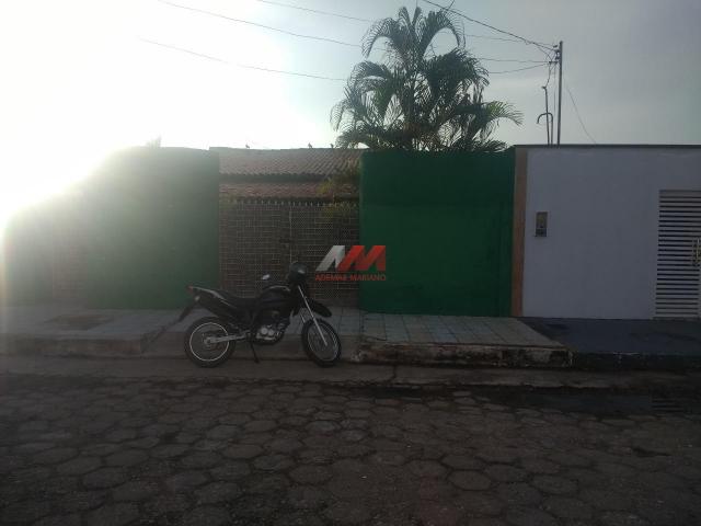 Casa 3 quartos sendo uma suíte - cristo rei