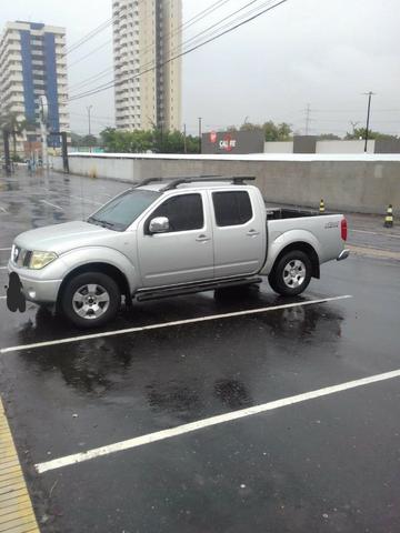 Nissan Frontier ano 2009/2010 automática, diesel, 4x4 - Foto 2