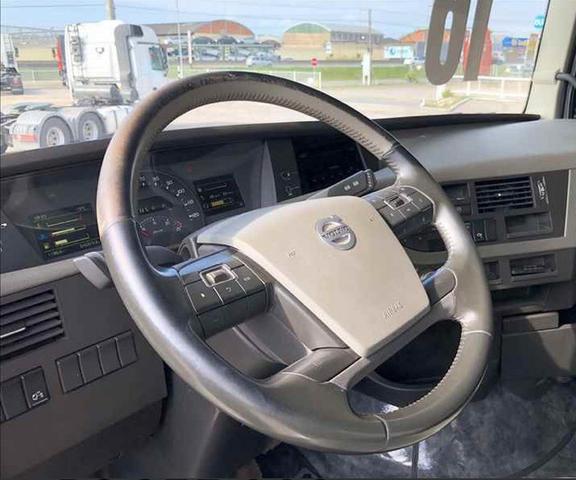 Volvo FH 500 R$337.000,00 - Foto 4