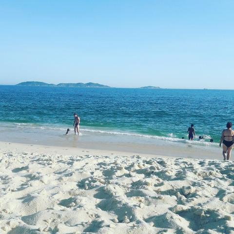 Casa De Praia Com Piscina em Maricá