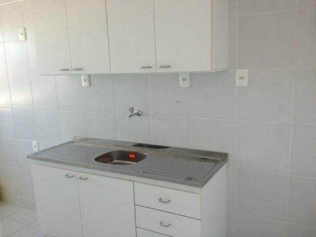 Léo tem apartamento 2/4 na Av Senador Quintino - Foto 10