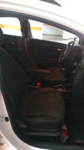 Hyundai HB20x 2015 1.6 16v Style Flex Automático - Foto 4