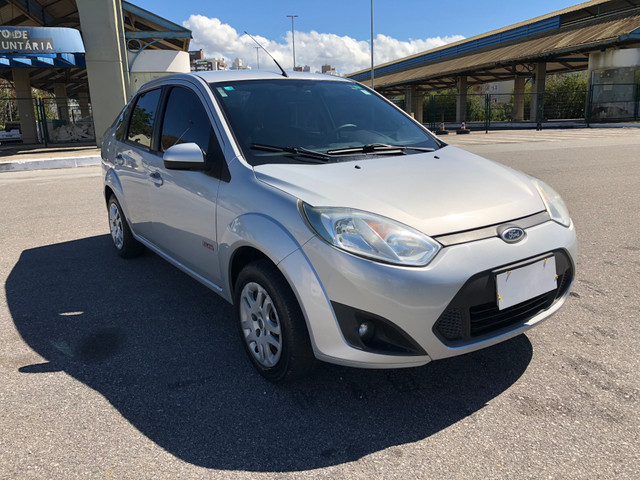 Fiesta Sedan 1.6 Completo + GNV Financia 100% - Foto 2