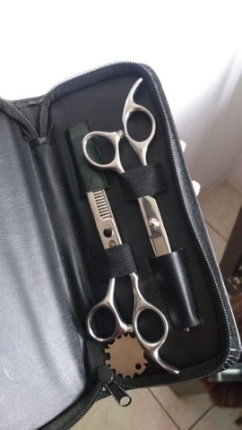 Kit tesoura Profissional R$ 100