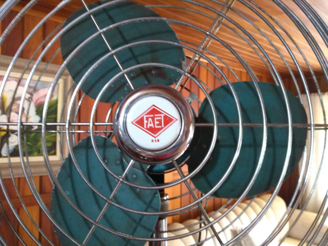 Desapego !!! Ventilador antigo grande funcionando !!! - Foto 5