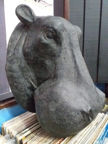 Escultura - Cabeça de Hipopótamo