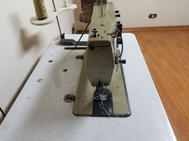 Máquina Singer 20U Reta e ZIG ZAG - Foto 3