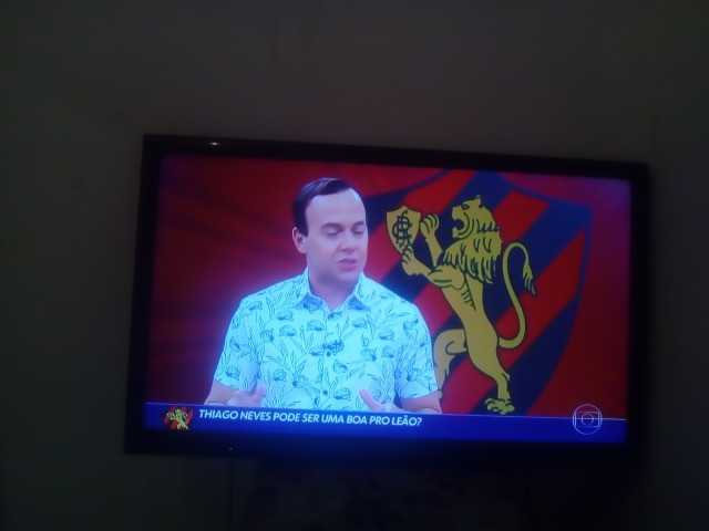 Televisão 32 - Foto 2