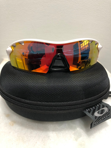 Óculos Oakley Radarlock Path Vented