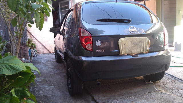 Vende ou troca por picape Celta 2009