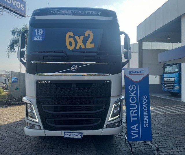 VOLVO FH-460 GLOBETROTTER 6X2 2P FH-460 GLOBETROTTER 6X2 2P  DIESEL   E5  2018/2019 VIA T
