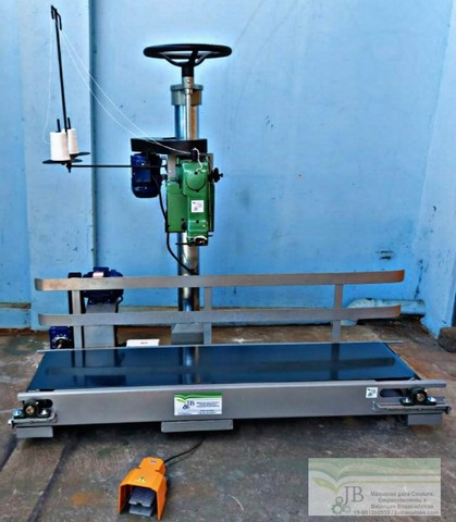 Matisa Máquina de costura, para sacarias, com esteira Reformada