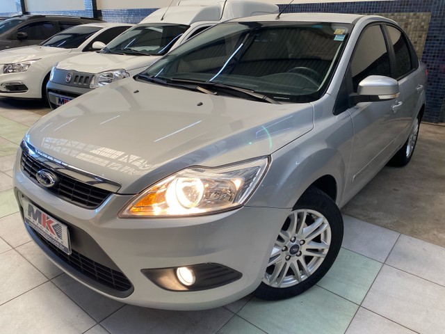 FORD FOCUS SEDAN 2013