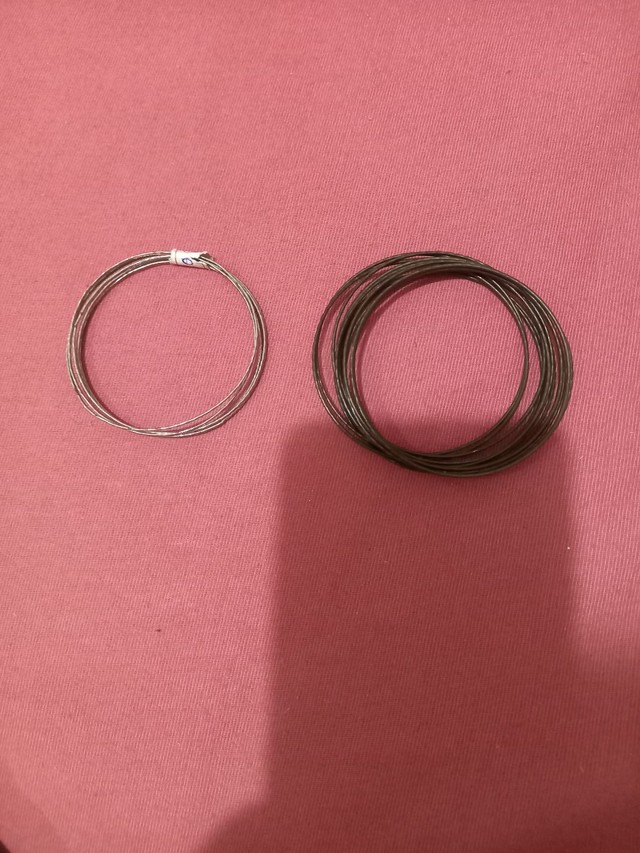 Pulseira prata e dourada e colar do Fluminense 10,00 
