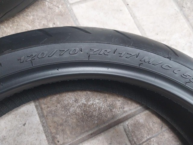 pneu usado pirelli diablo rosso 2  120/70-17 - Foto 5