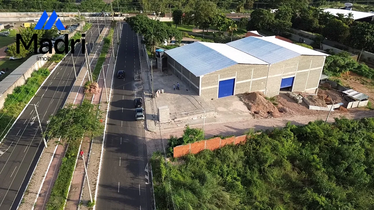 Galpão para aluguel na Av. Pres. Jânio Quadros.