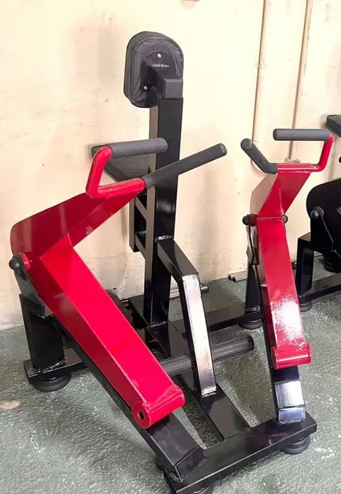 Vende-se máquinas para Academias e piso de borracha. Trabalhamos com reforma de esteiras. - Foto 3