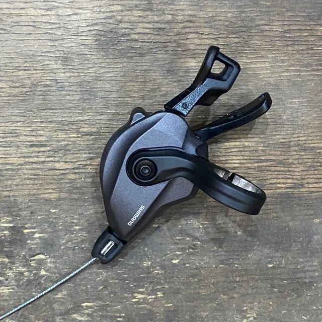 C321 Alavanca De Câmbio Shimano Deore Xt M8100 12v velocidades - Foto 6