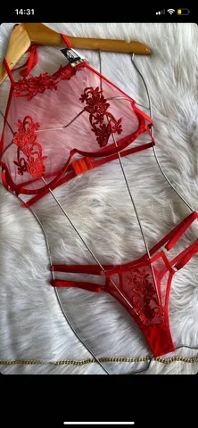 Lingerie sensual vermelha