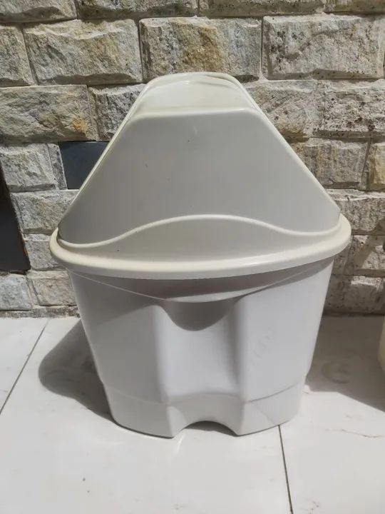 Lixeira 60 Litros  - Foto 5