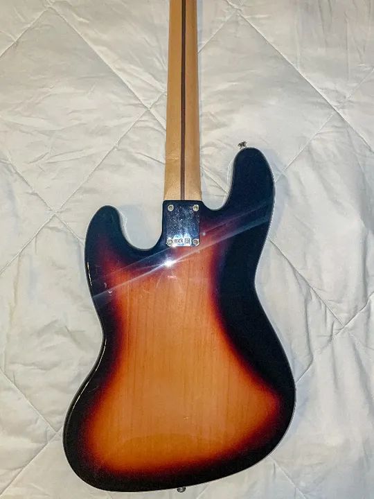 Baixo Elétrico Fender Jazz Bass Fretless 4 cordas - Foto 4