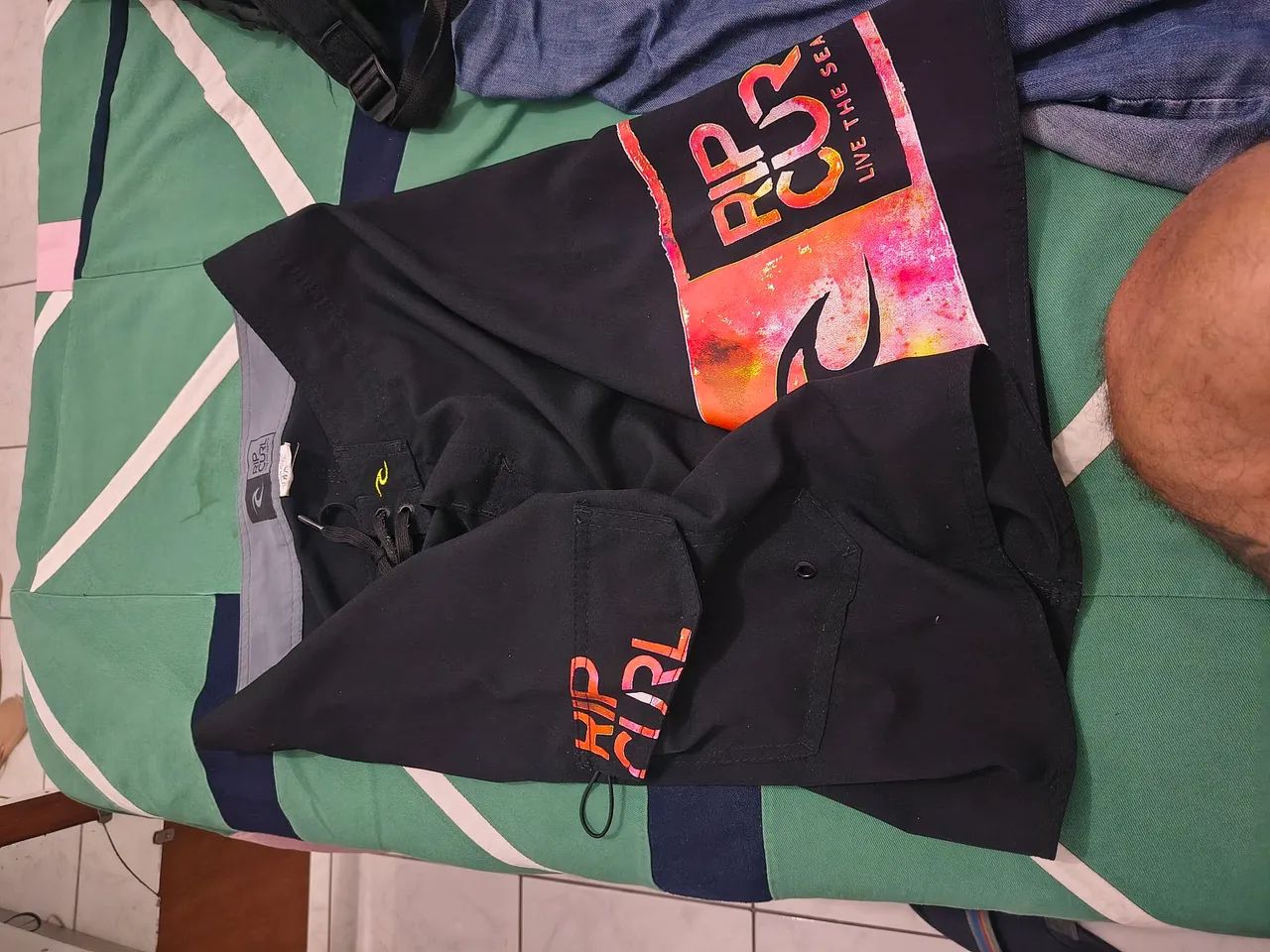 Bermuda Rip Curl tamanho 40 original linda - Foto 3