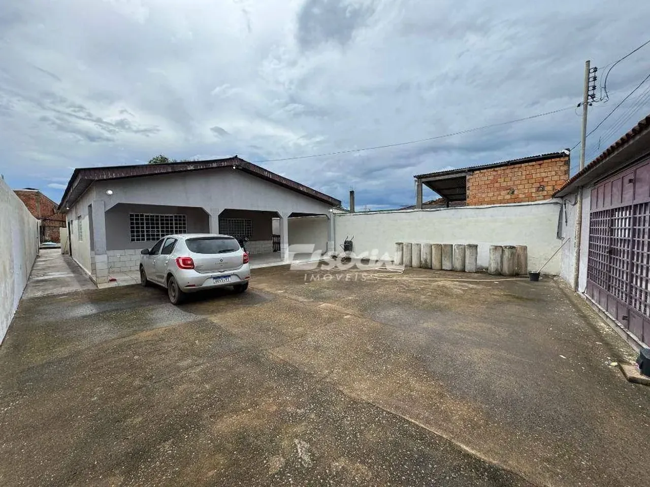 Oportunidade - Duas casas com piscina e poço artesiano - Bairro Agenor de Carvalho