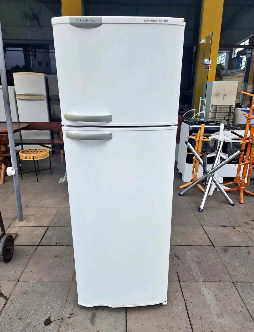 Geladeira com garantia  - Foto 3
