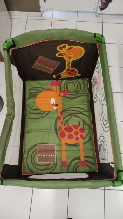 Cercadinho com fundo removível acolchoado. Possuí pequeno defeito. - Foto 6