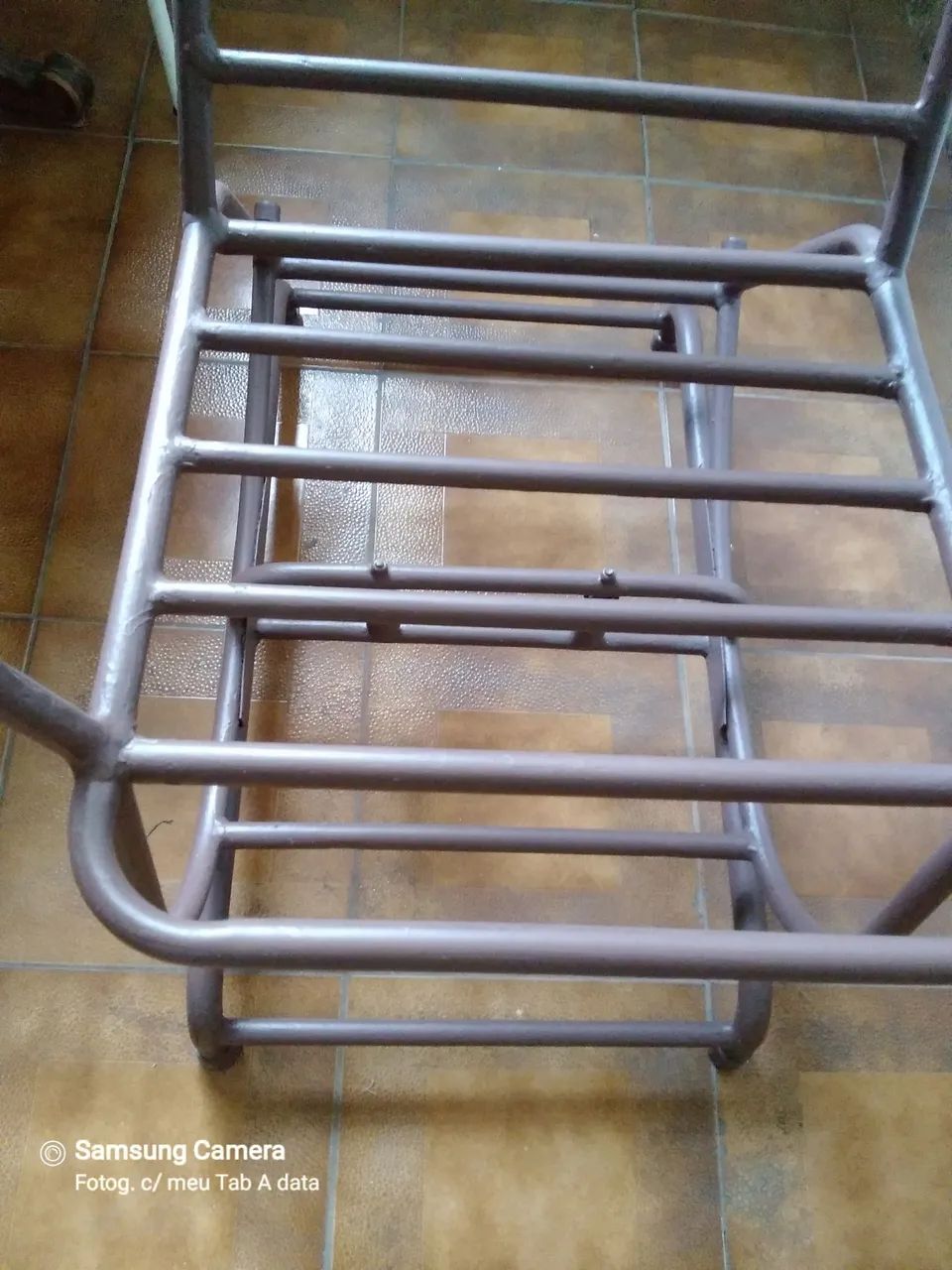Cadeira de balanço em ferro e mola  - Foto 3