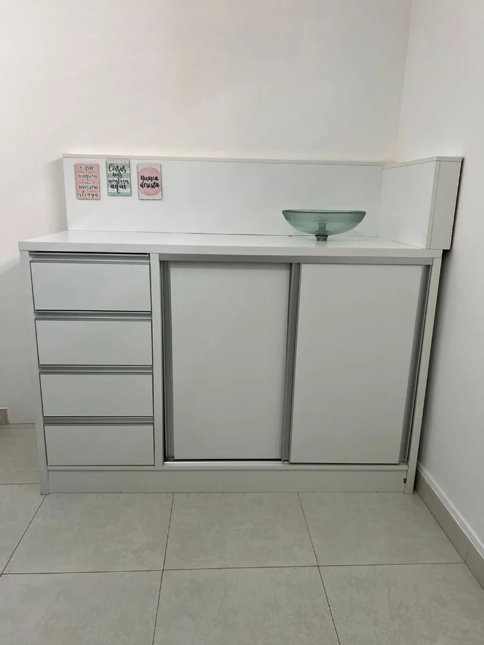 Balcão Organizador Branco com Gaveta e Piaas e Portas