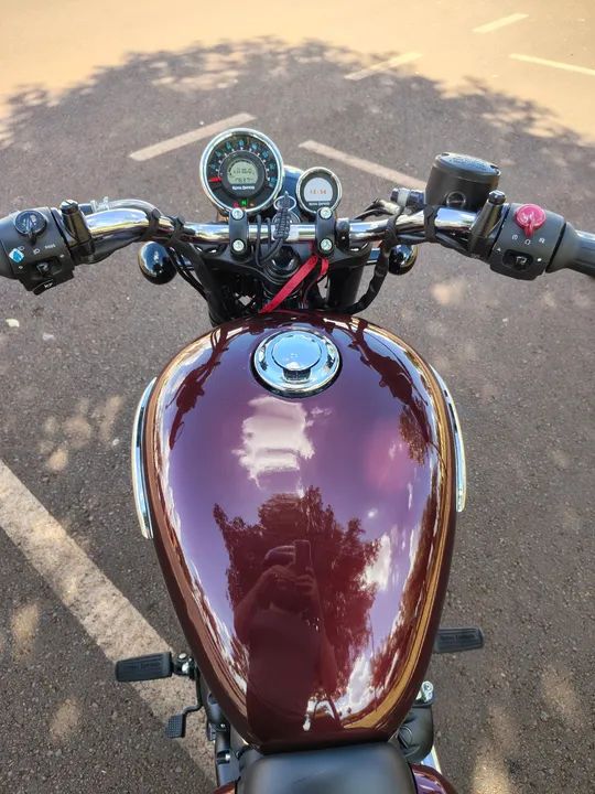 Royal Enfield Meteor 350 Stellar | 2024/2025 | Vermelha | Apenas 1.800 km - Foto 6