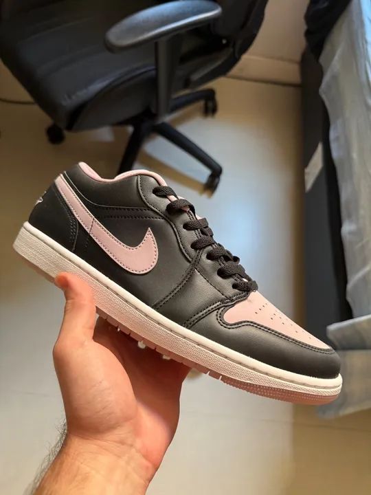 Jordan 1 low SE Iced Lilac
