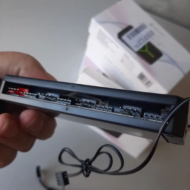 Controladora Gamer Rise Mode PWM e RGB Hub - 4 pinos 12v - Foto 4