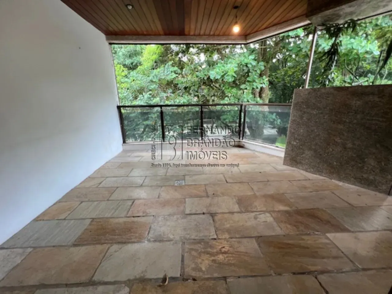 Jardim Oceânico, a Zona Sul da Barra da Tijuca, Rio de Janeiro. Apartamento com varandão,