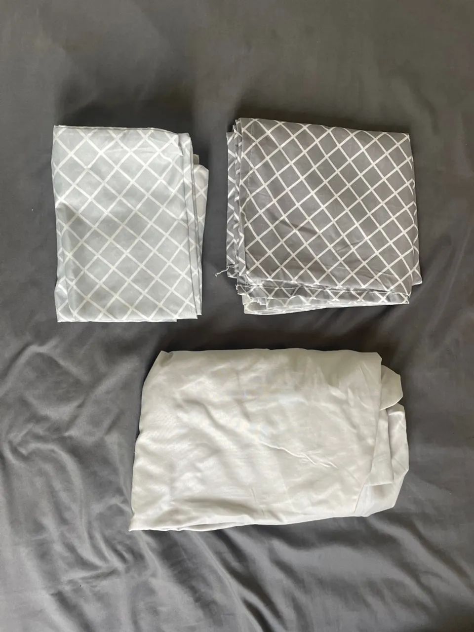 2 Kit de Cama com Lençol e Fronhas