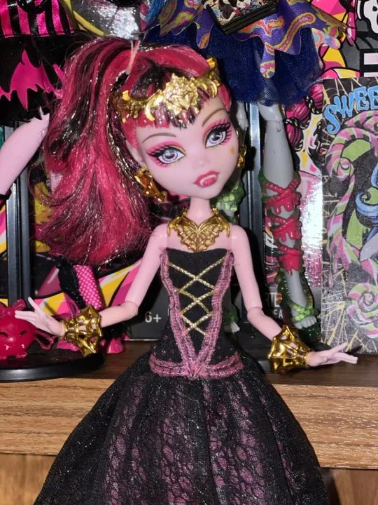 Boneca Monster High Draculaura 13 wishes - Foto 2