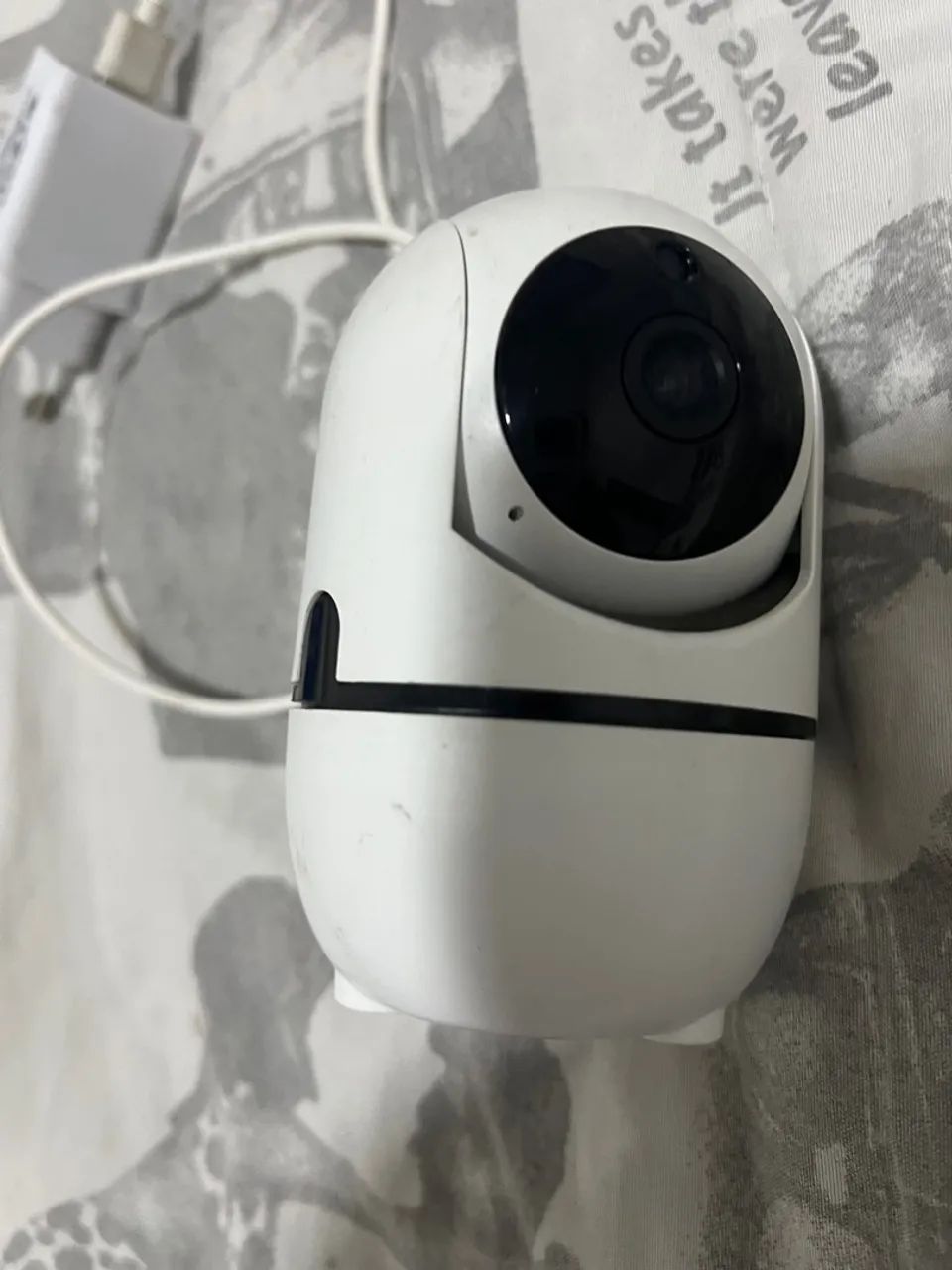 Câmera IP Inteligente - Monitoramento Residencial- nova - Foto 2