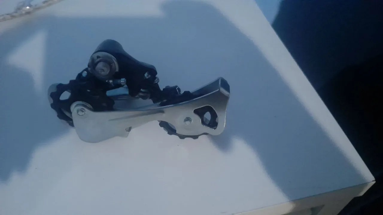 Cambio Traseiro Shimano novo