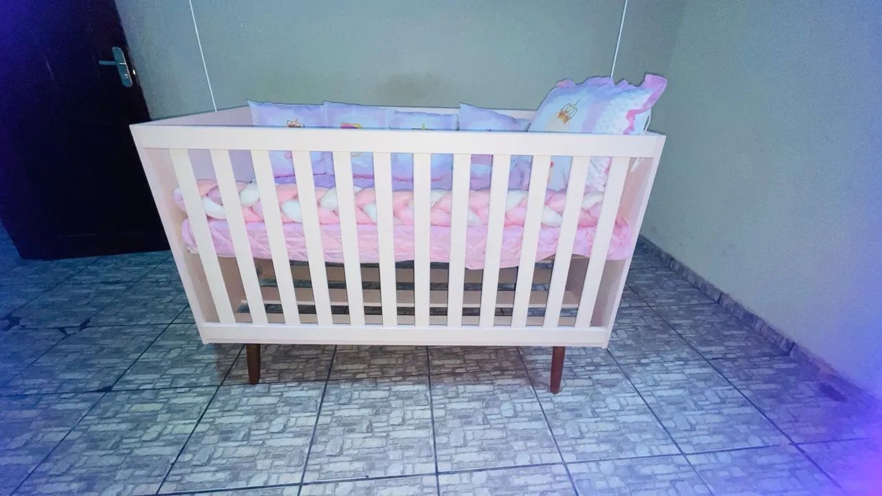 Berço / mini cama rosa COMPLETO NOVO - Foto 3