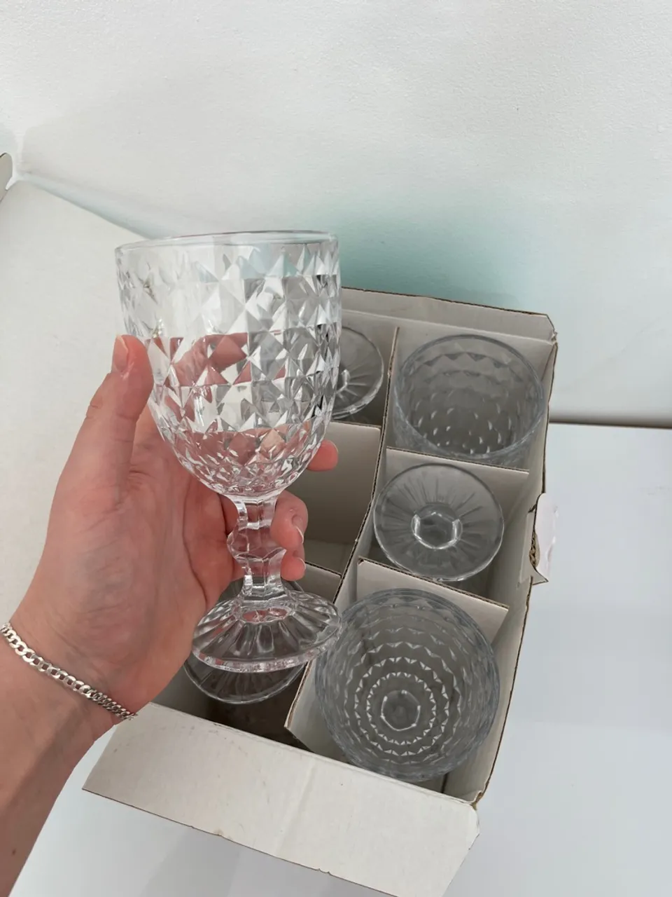 Conjunto de taças e copos de cristal