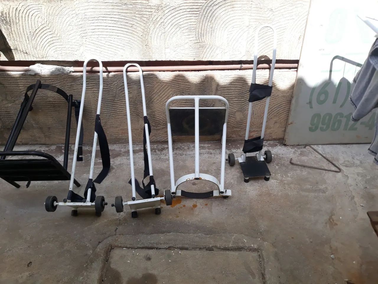 Carrinhos de mão para transporte de cilindros