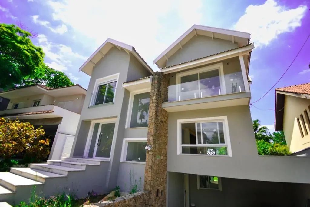 Casa à venda e para alugar em Santana de Parnaíba, Alphaville, com 3 suítes, com 351.45 m² - Foto 2