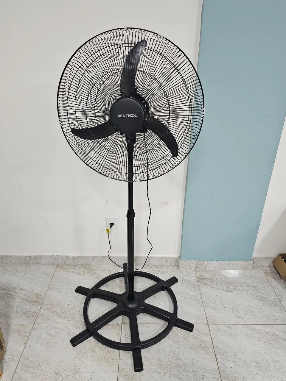 Ventilador De Coluna New 60cm Preto 220V/110v